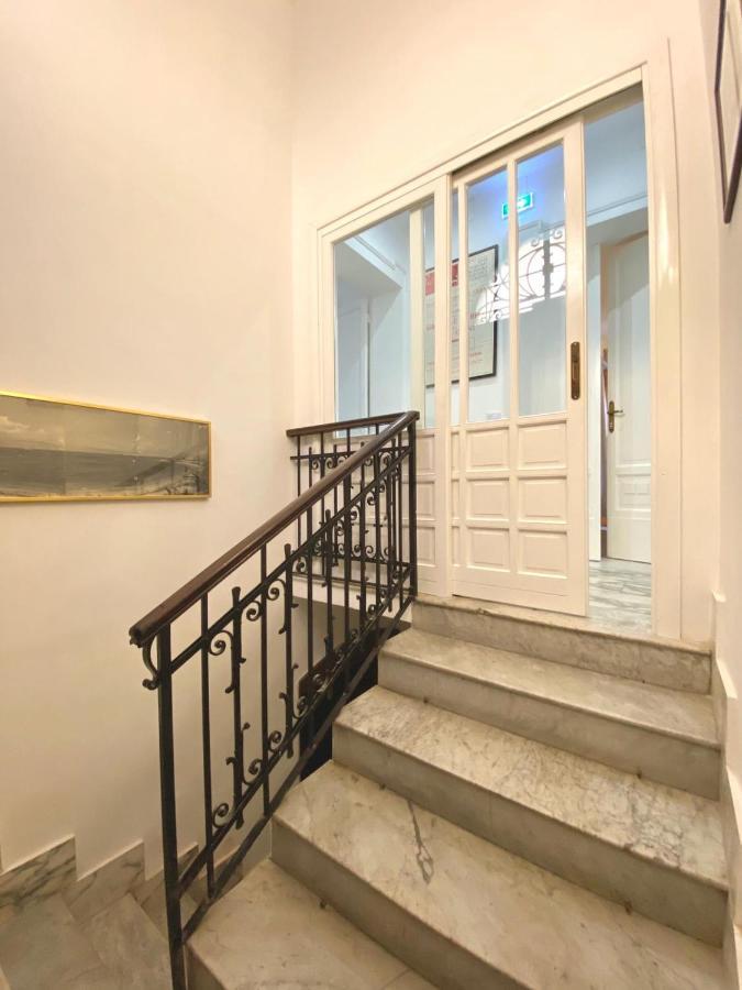 Al Teatro Bed and Breakfast Reggio di Calabria Exteriör bild