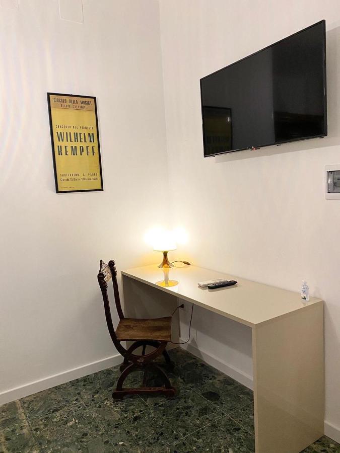 Al Teatro Bed and Breakfast Reggio di Calabria Exteriör bild