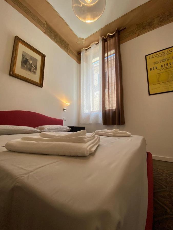 Al Teatro Bed and Breakfast Reggio di Calabria Exteriör bild