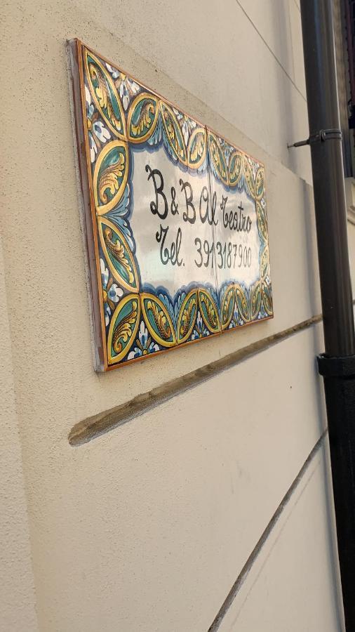 Al Teatro Bed and Breakfast Reggio di Calabria Exteriör bild